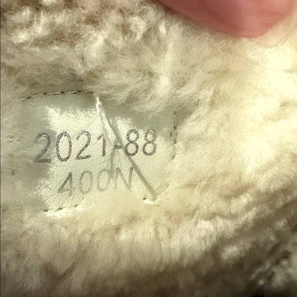 Louis Vuitton Tan Shearling Winter Boots - Picture 4 of 4